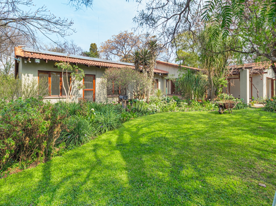 5 Bedroom Property for Sale in Buccleuch Gauteng