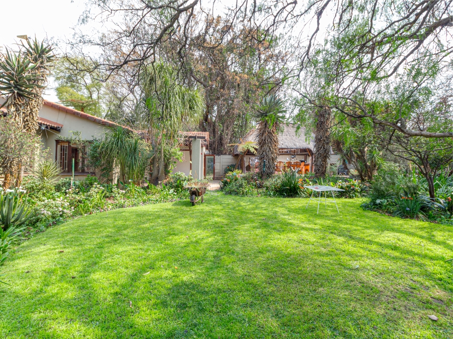 5 Bedroom Property for Sale in Buccleuch Gauteng