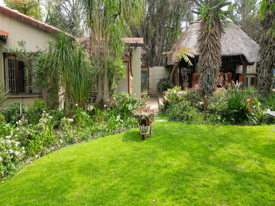 5 Bedroom Property for Sale in Buccleuch Gauteng