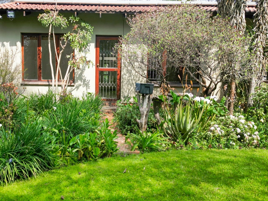 5 Bedroom Property for Sale in Buccleuch Gauteng