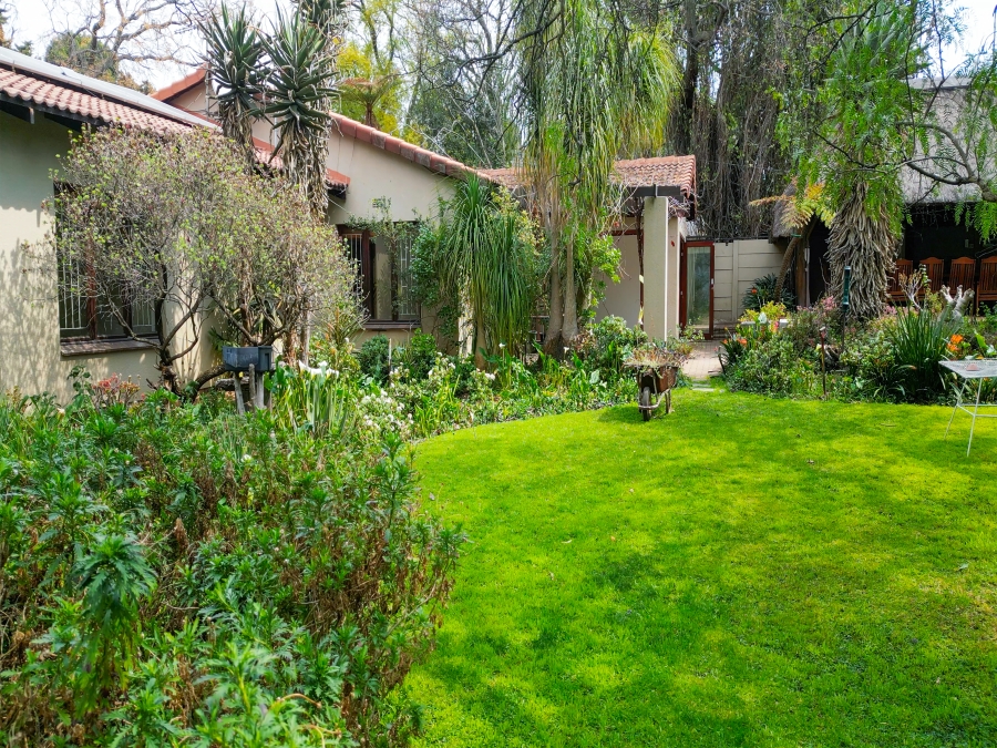 5 Bedroom Property for Sale in Buccleuch Gauteng