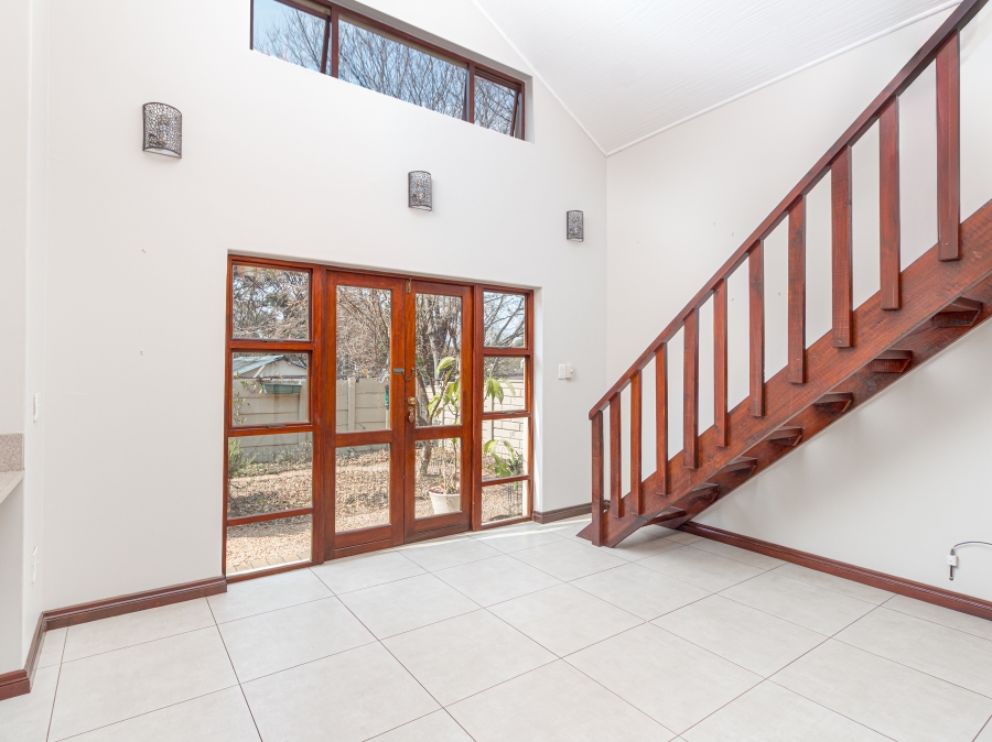 5 Bedroom Property for Sale in Buccleuch Gauteng