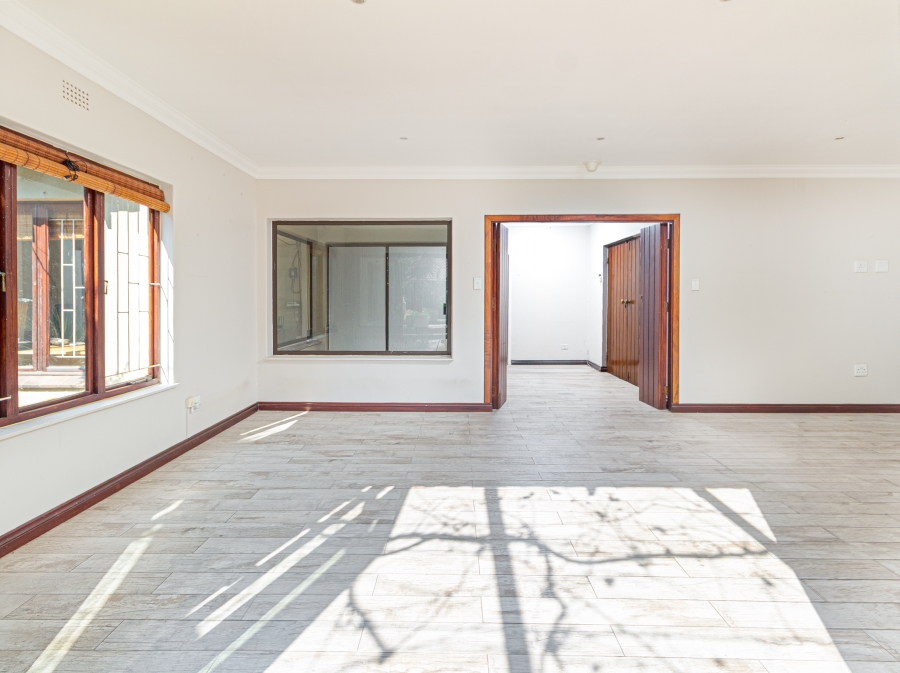 5 Bedroom Property for Sale in Buccleuch Gauteng