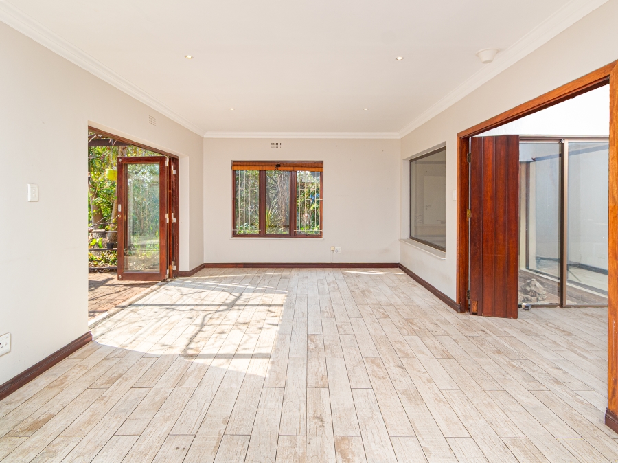 5 Bedroom Property for Sale in Buccleuch Gauteng