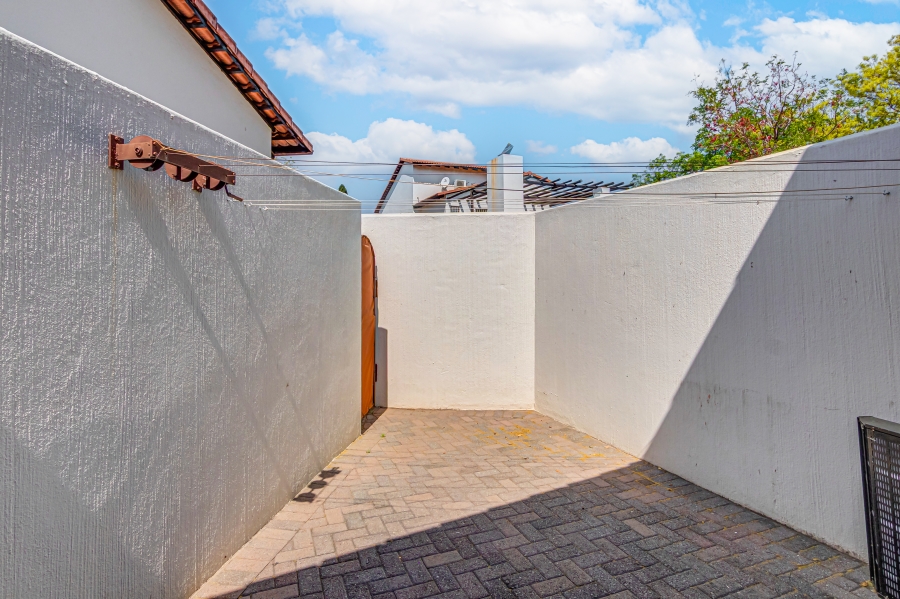 3 Bedroom Property for Sale in Bryanston Gauteng