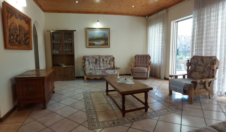4 Bedroom Property for Sale in Crystal Park Gauteng