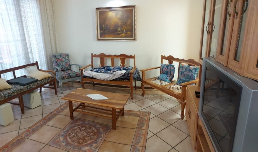 4 Bedroom Property for Sale in Crystal Park Gauteng