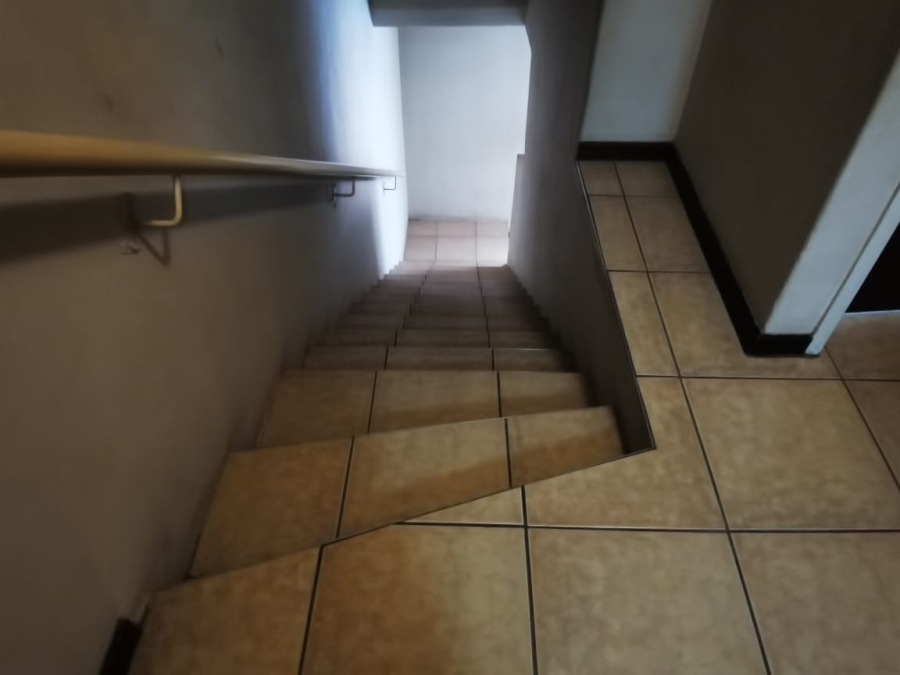 2 Bedroom Property for Sale in Baileys Muckleneuk Gauteng