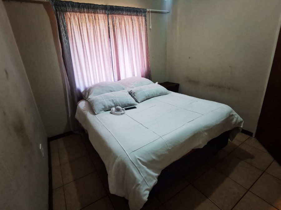 2 Bedroom Property for Sale in Baileys Muckleneuk Gauteng