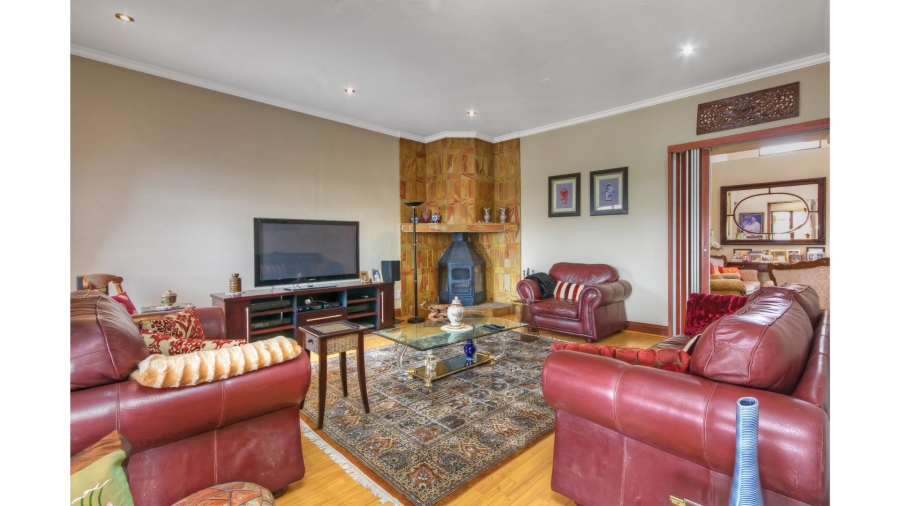 To Let 4 Bedroom Property for Rent in Sagewood Gauteng