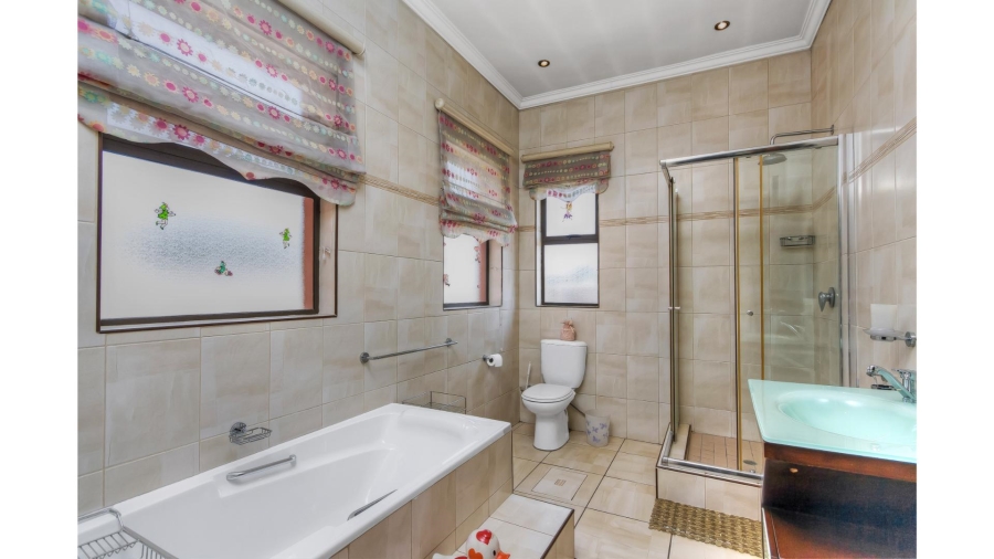 To Let 4 Bedroom Property for Rent in Sagewood Gauteng