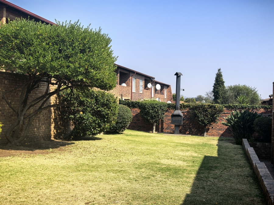 2 Bedroom Property for Sale in Ferndale Gauteng