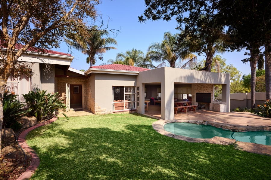 3 Bedroom Property for Sale in Vorna Valley Gauteng
