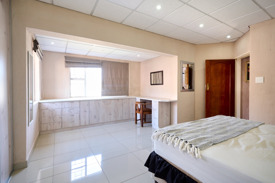 3 Bedroom Property for Sale in Vorna Valley Gauteng