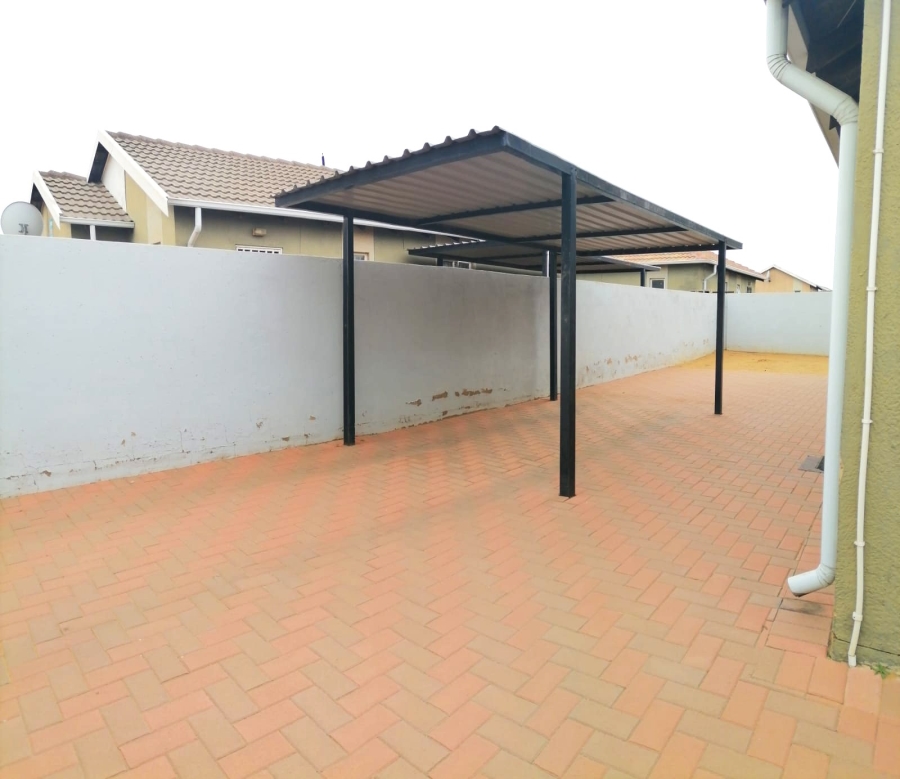 3 Bedroom Property for Sale in Windmill Park Gauteng