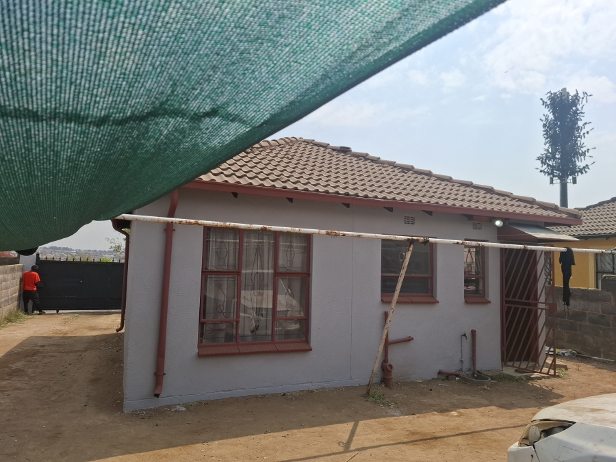2 Bedroom Property for Sale in Birch Acres Gauteng