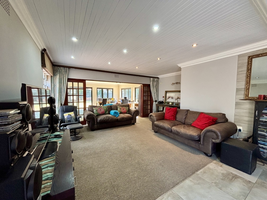 To Let 2 Bedroom Property for Rent in Constantia Kloof Gauteng