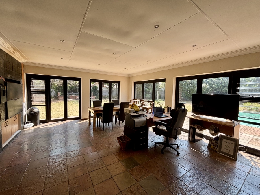 To Let 2 Bedroom Property for Rent in Constantia Kloof Gauteng