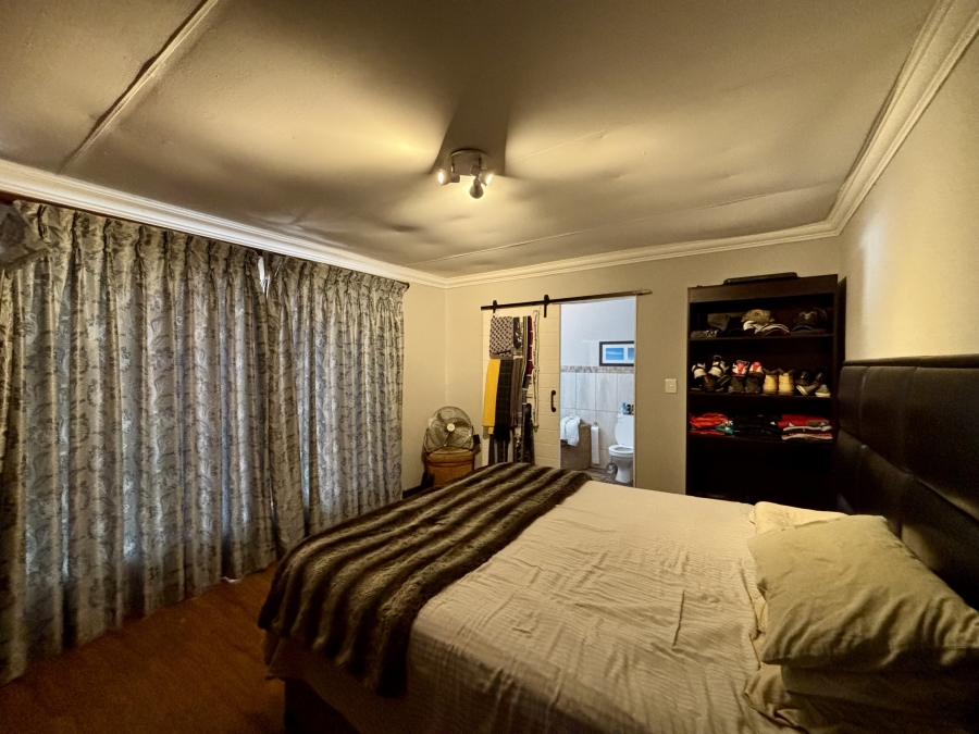 To Let 2 Bedroom Property for Rent in Constantia Kloof Gauteng