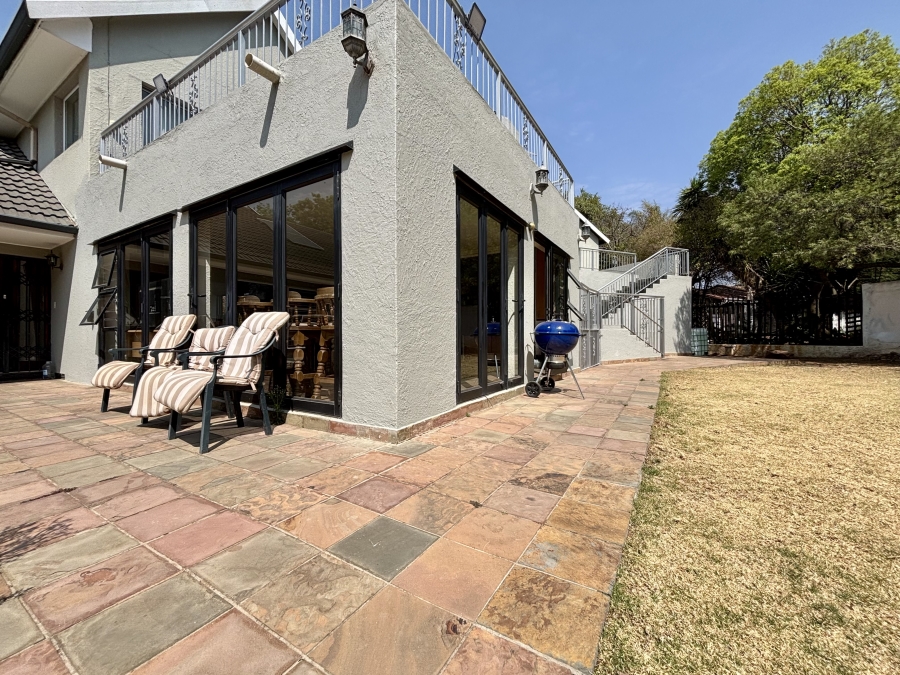 To Let 2 Bedroom Property for Rent in Constantia Kloof Gauteng