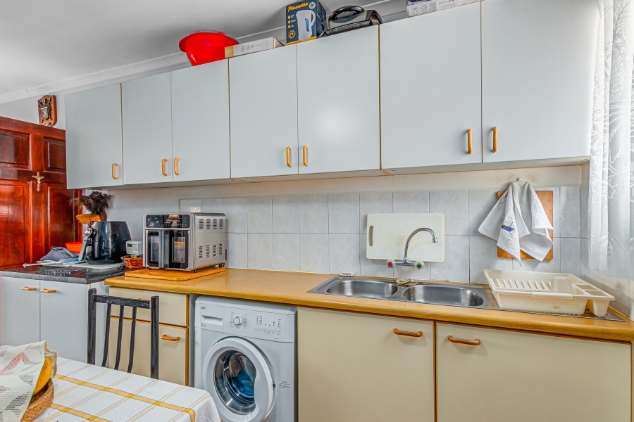 2 Bedroom Property for Sale in Noordwyk Gauteng