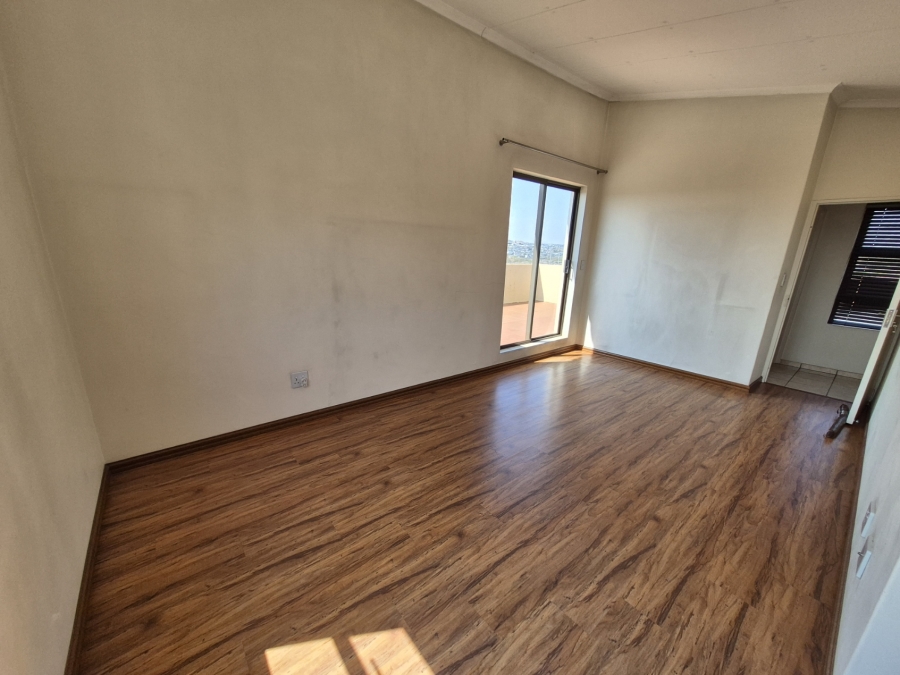 To Let 3 Bedroom Property for Rent in Barbeque Downs Gauteng
