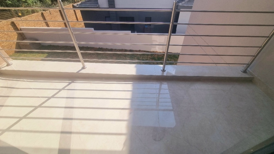 4 Bedroom Property for Sale in Blue Hills Gauteng
