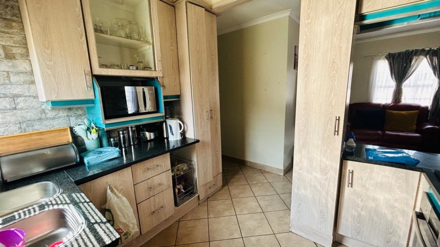 To Let 3 Bedroom Property for Rent in Atteridgeville Gauteng