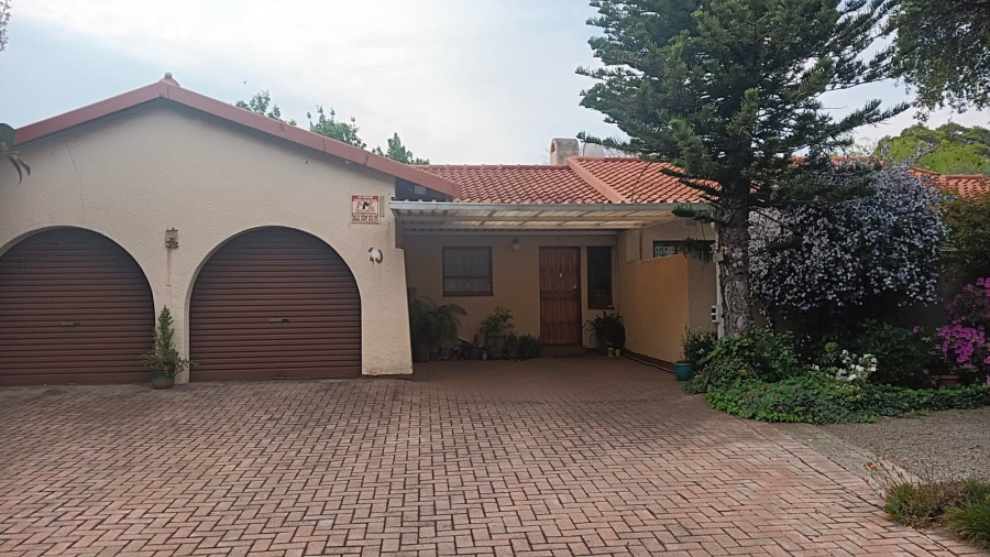 4 Bedroom Property for Sale in Esther Park Gauteng