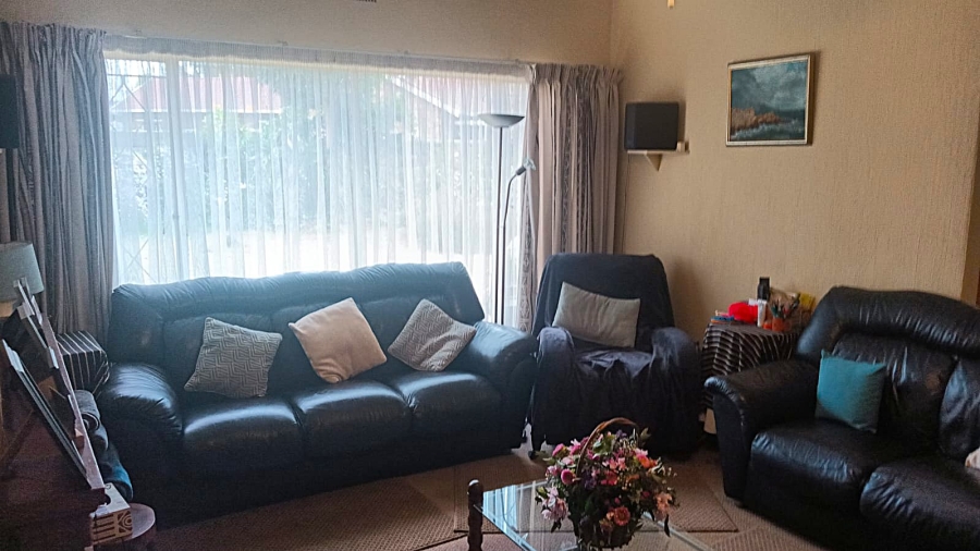 4 Bedroom Property for Sale in Esther Park Gauteng