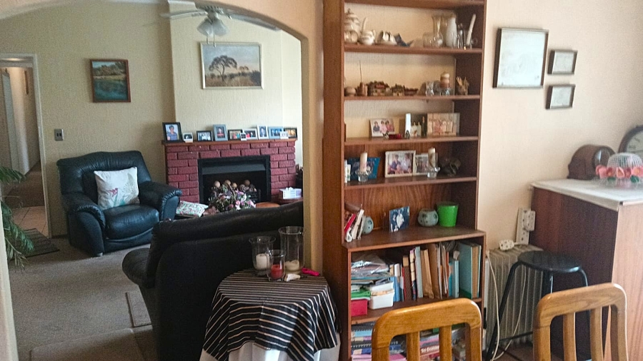 4 Bedroom Property for Sale in Esther Park Gauteng