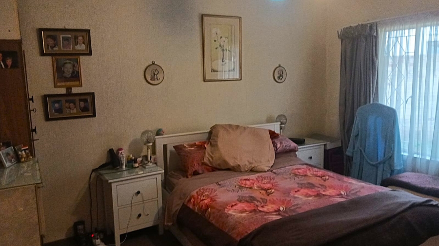 4 Bedroom Property for Sale in Esther Park Gauteng