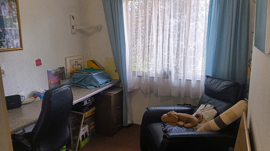 4 Bedroom Property for Sale in Esther Park Gauteng