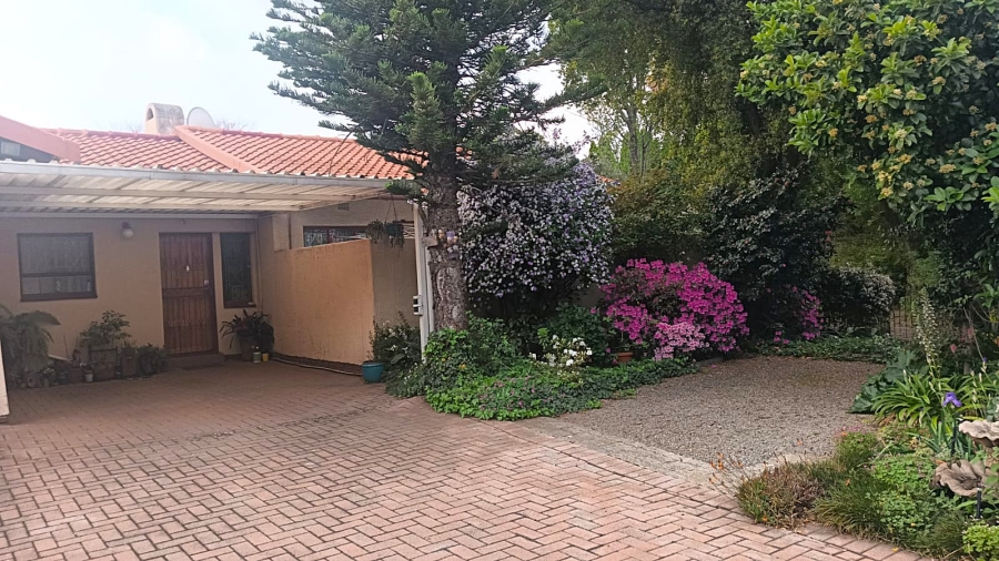 4 Bedroom Property for Sale in Esther Park Gauteng