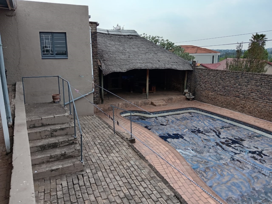 4 Bedroom Property for Sale in Lindhaven Gauteng