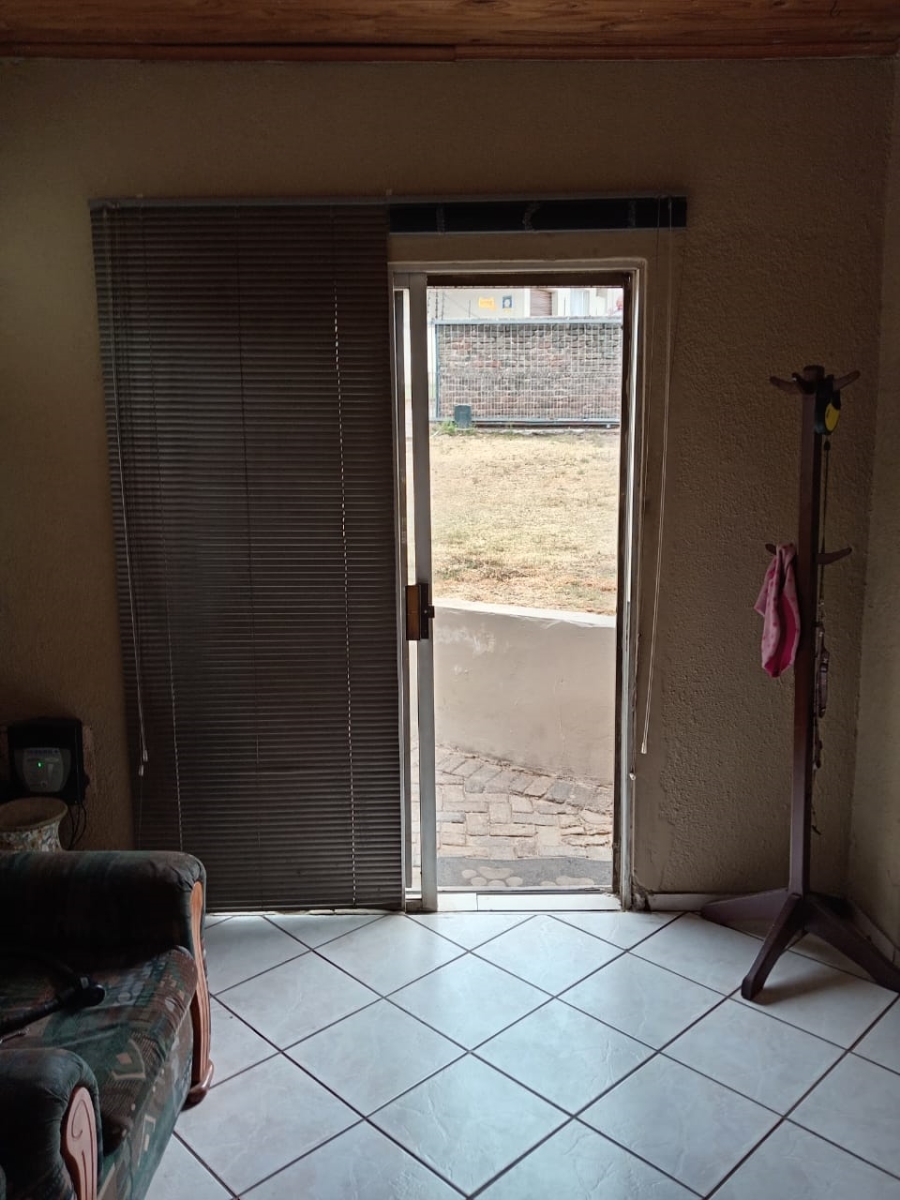 4 Bedroom Property for Sale in Lindhaven Gauteng