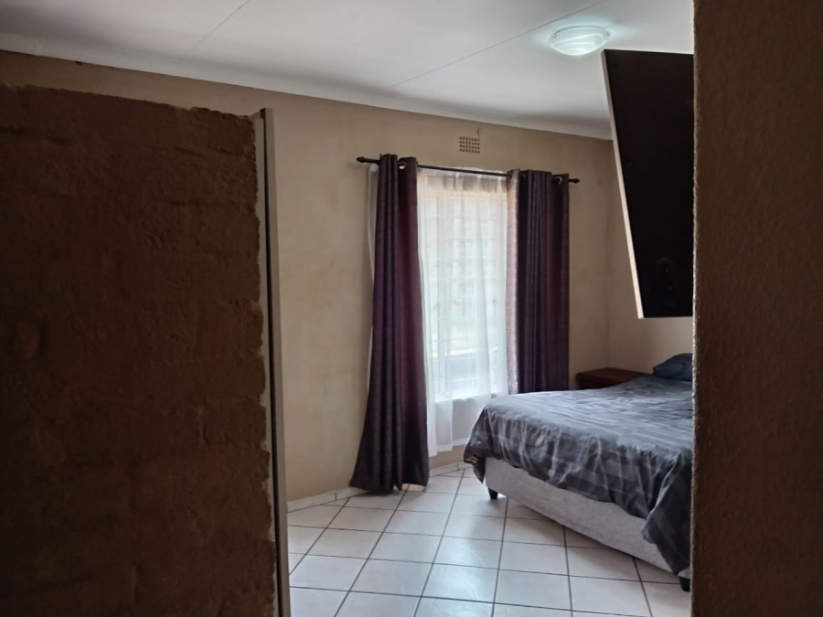4 Bedroom Property for Sale in Lindhaven Gauteng