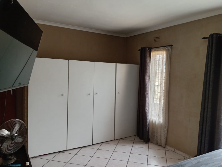 4 Bedroom Property for Sale in Lindhaven Gauteng