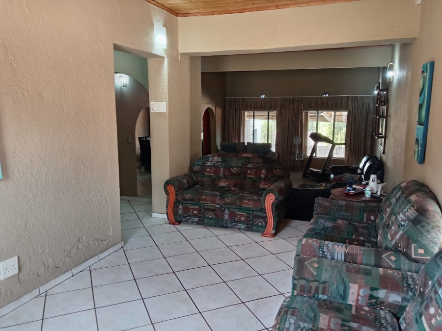4 Bedroom Property for Sale in Lindhaven Gauteng