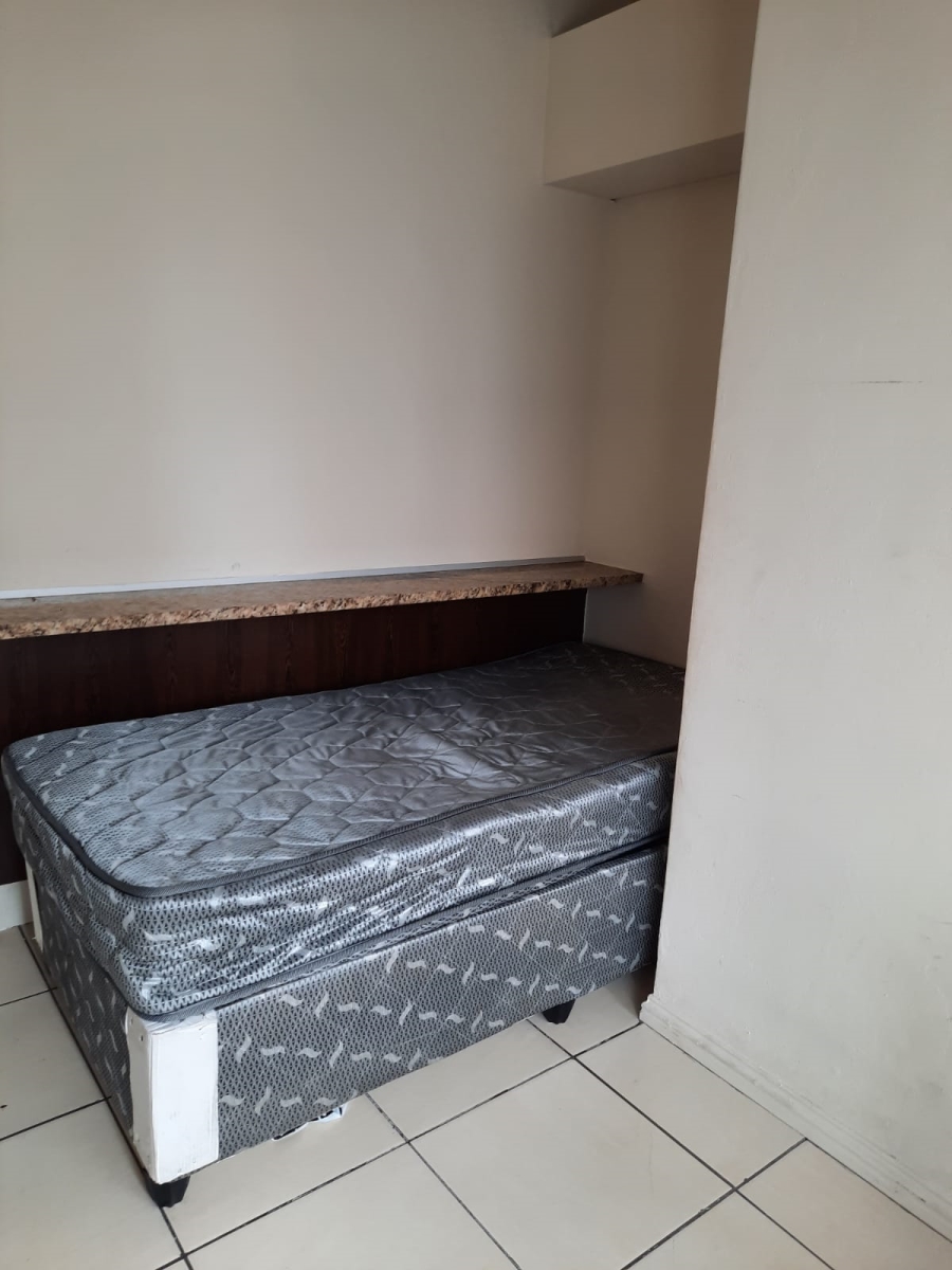 2 Bedroom Property for Sale in Braamfontein Gauteng