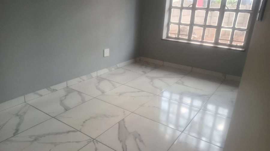 To Let 3 Bedroom Property for Rent in Birchleigh Gauteng