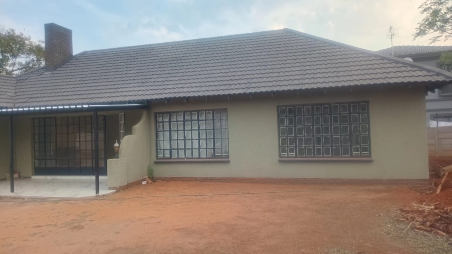 To Let 3 Bedroom Property for Rent in Birchleigh Gauteng