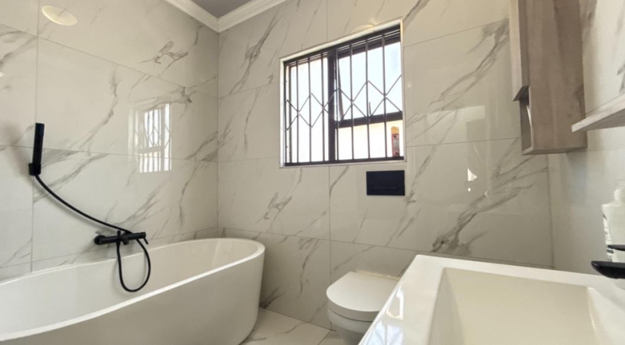 2 Bedroom Property for Sale in Roseacre Gauteng