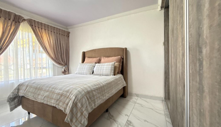 2 Bedroom Property for Sale in Roseacre Gauteng