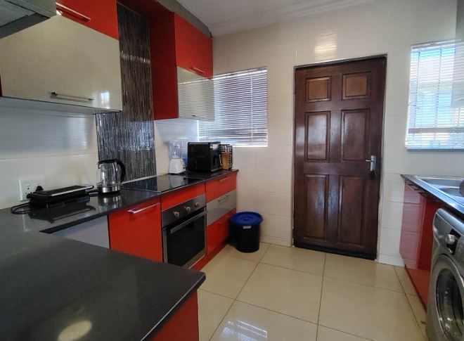 3 Bedroom Property for Sale in Meredale Gauteng