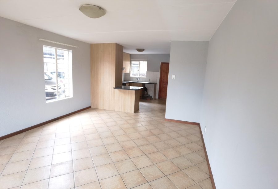 To Let 2 Bedroom Property for Rent in Norton Home Estate AH Gauteng