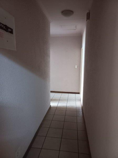 To Let 3 Bedroom Property for Rent in Selcourt Gauteng