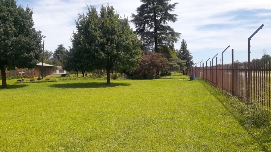 4 Bedroom Property for Sale in Mullerstuine Gauteng