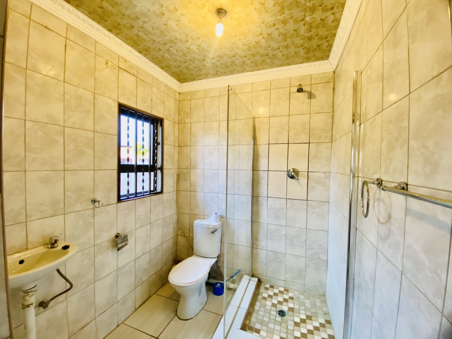 2 Bedroom Property for Sale in Daveyton Gauteng