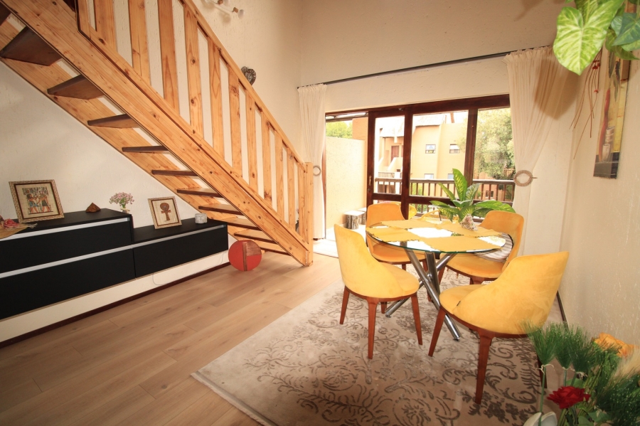 To Let 2 Bedroom Property for Rent in Lonehill Gauteng